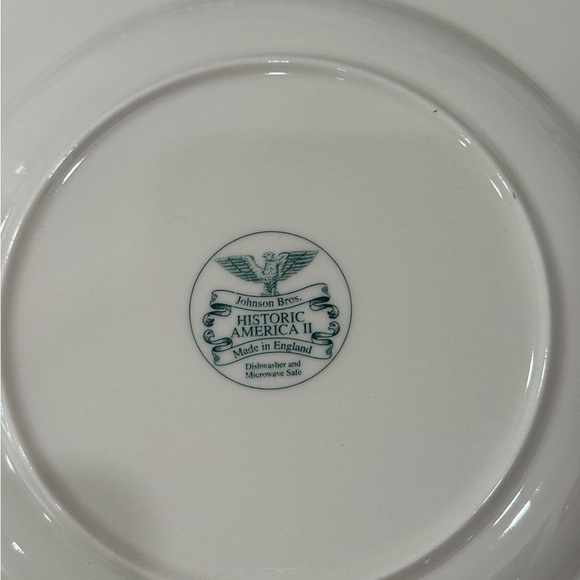 Johnson Bros Historic America 11 Dinner Plate Capitol Building Ironstone - Picture 6 of 6